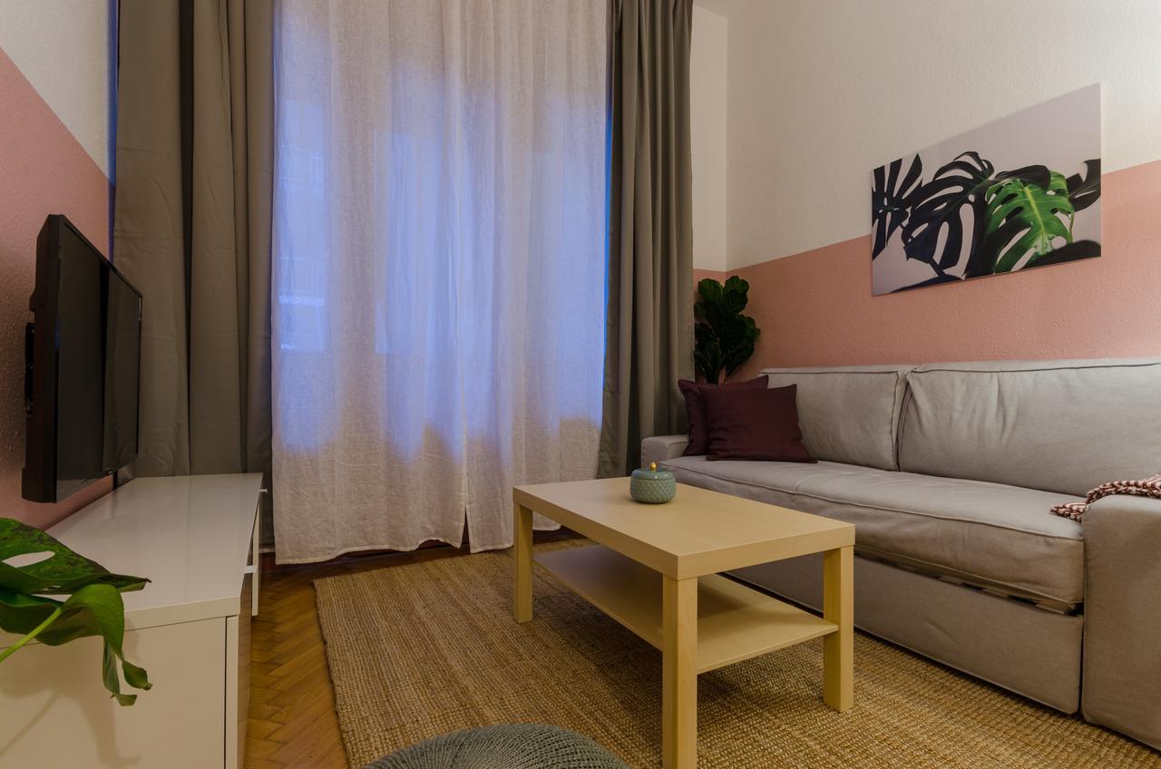 Okra Apartment Budapest Exterior photo