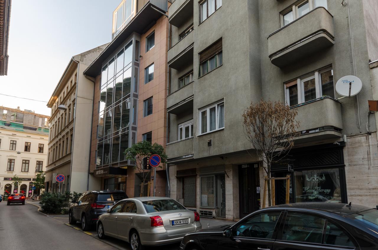 Okra Apartment Budapest Exterior photo